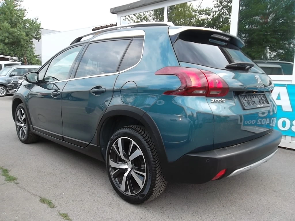 Peugeot 2008 PureTech 1.2 Бензин ALLURE - изображение 2