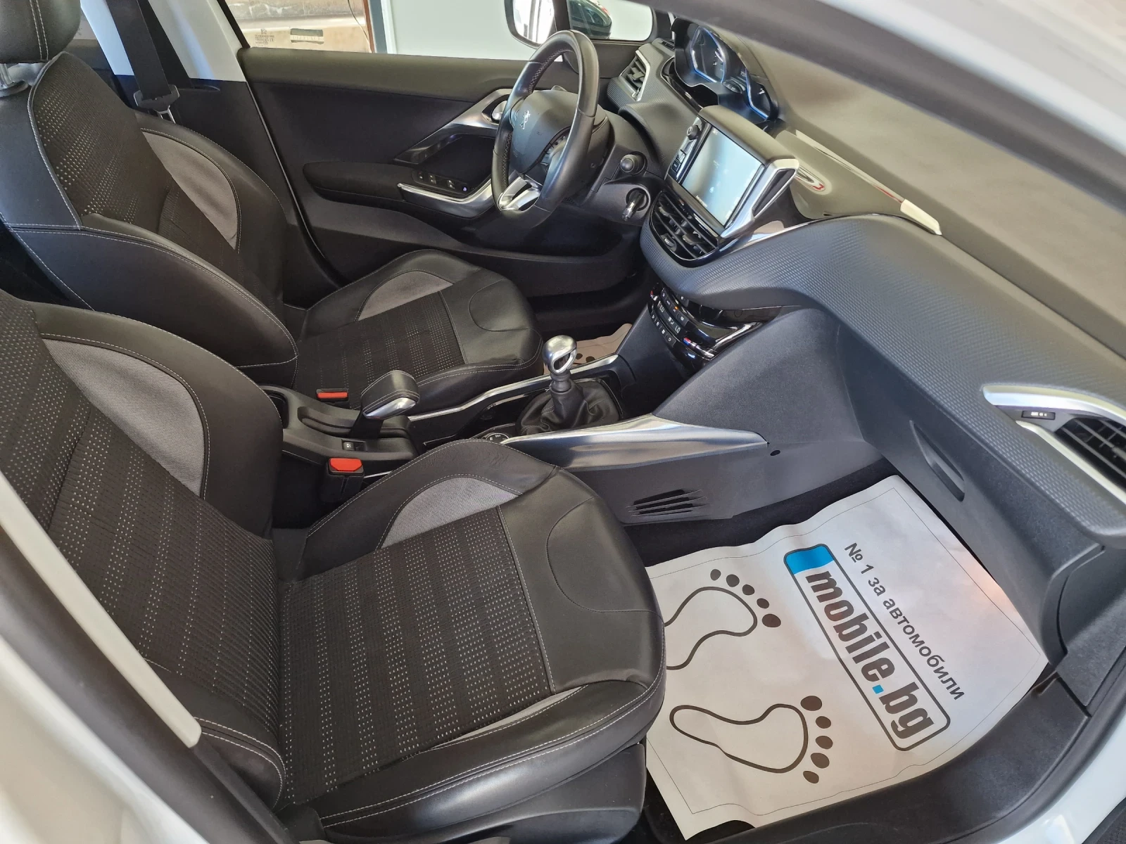 Peugeot 2008 1.6  114kc PANORAMA - изображение 9