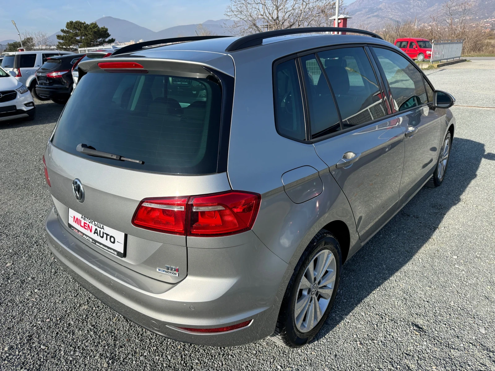 VW Sportsvan (KATO НОВА) - изображение 6