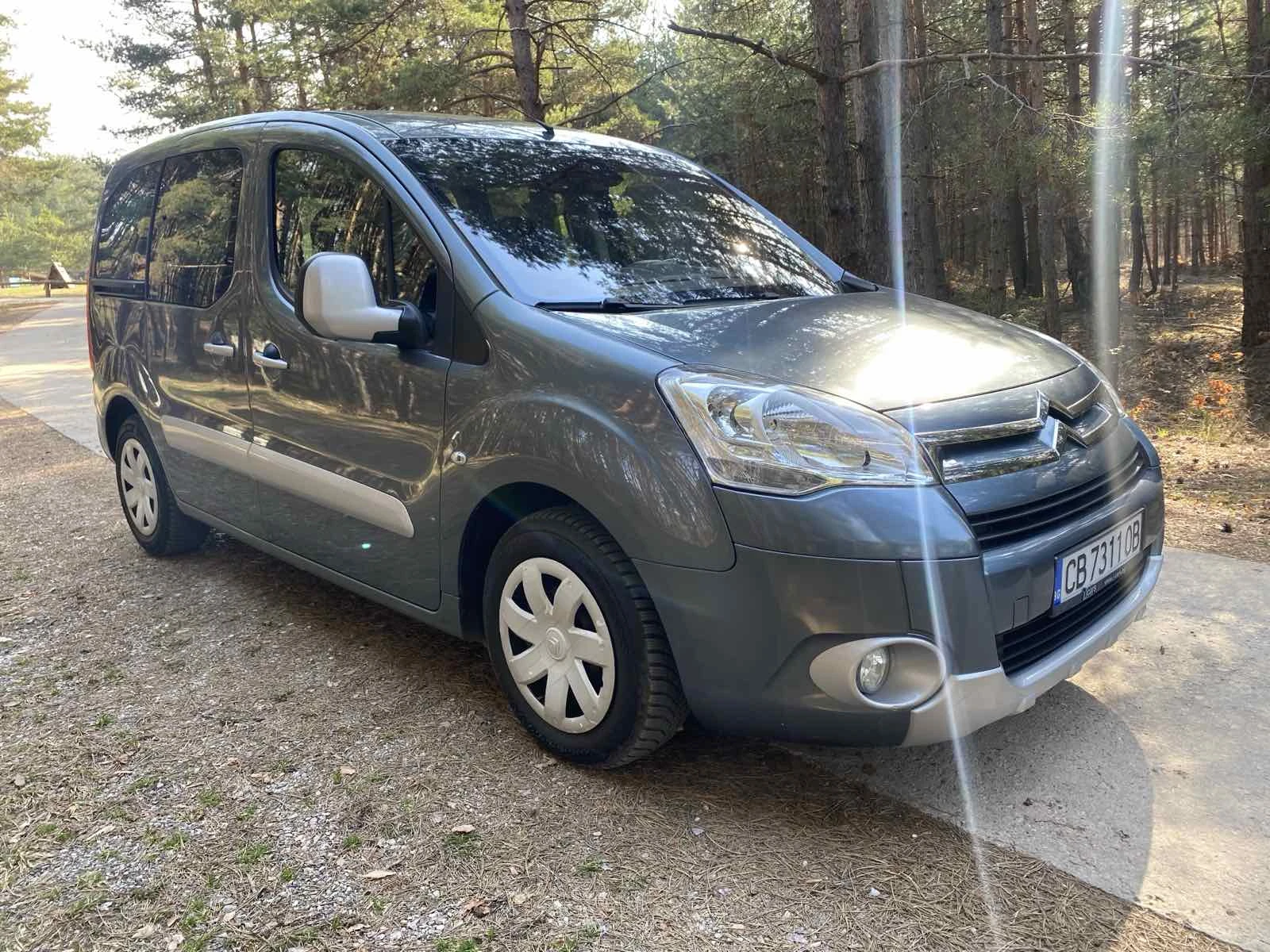Citroen Berlingo Multispace 1.6HDI , снимка 2 - Автомобили и джипове - 53860167
