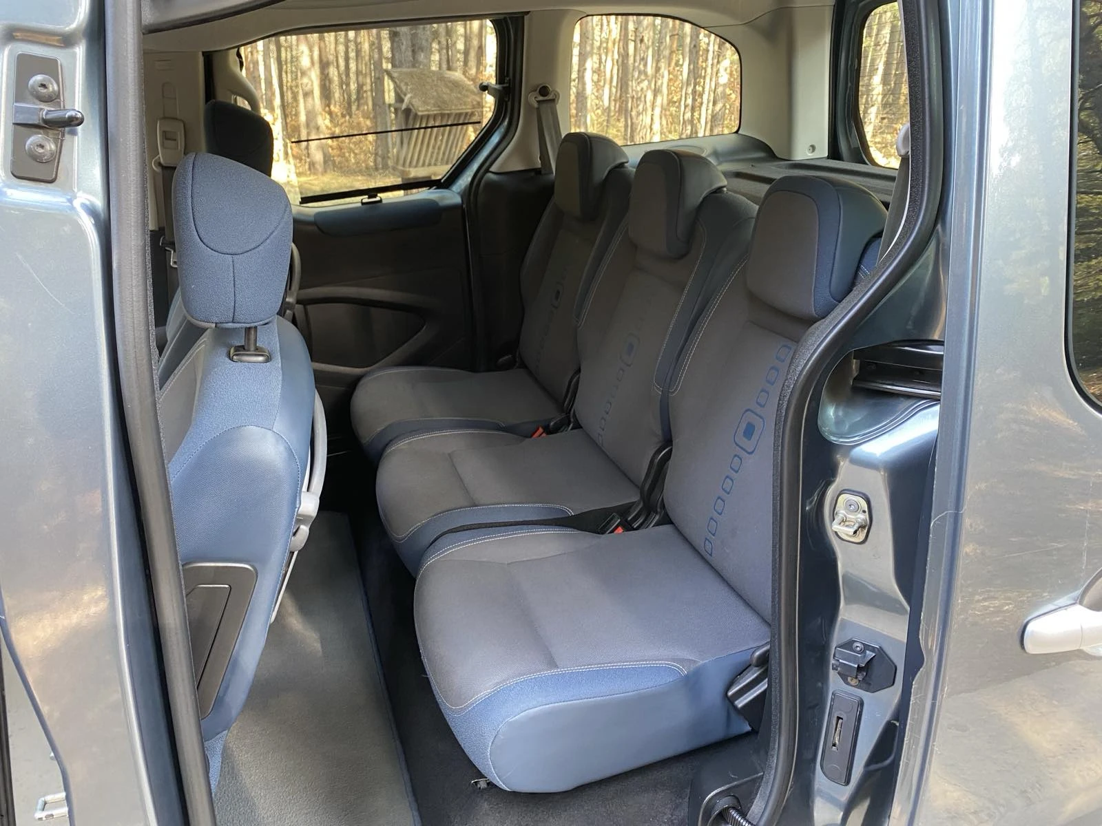 Citroen Berlingo Multispace 1.6HDI , снимка 13 - Автомобили и джипове - 53860167