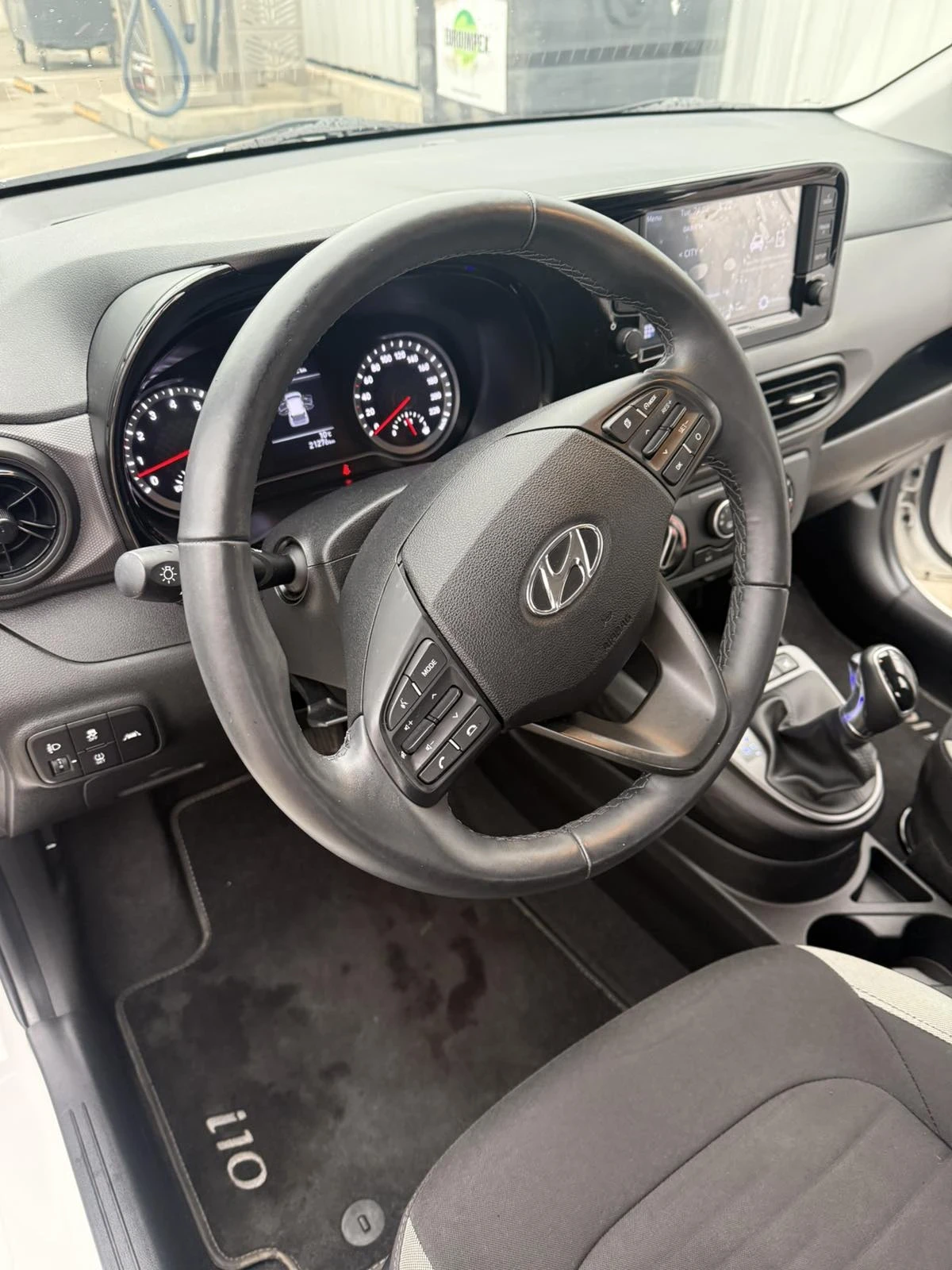 Hyundai I10 I10, снимка 4 - Автомобили и джипове - 53902893