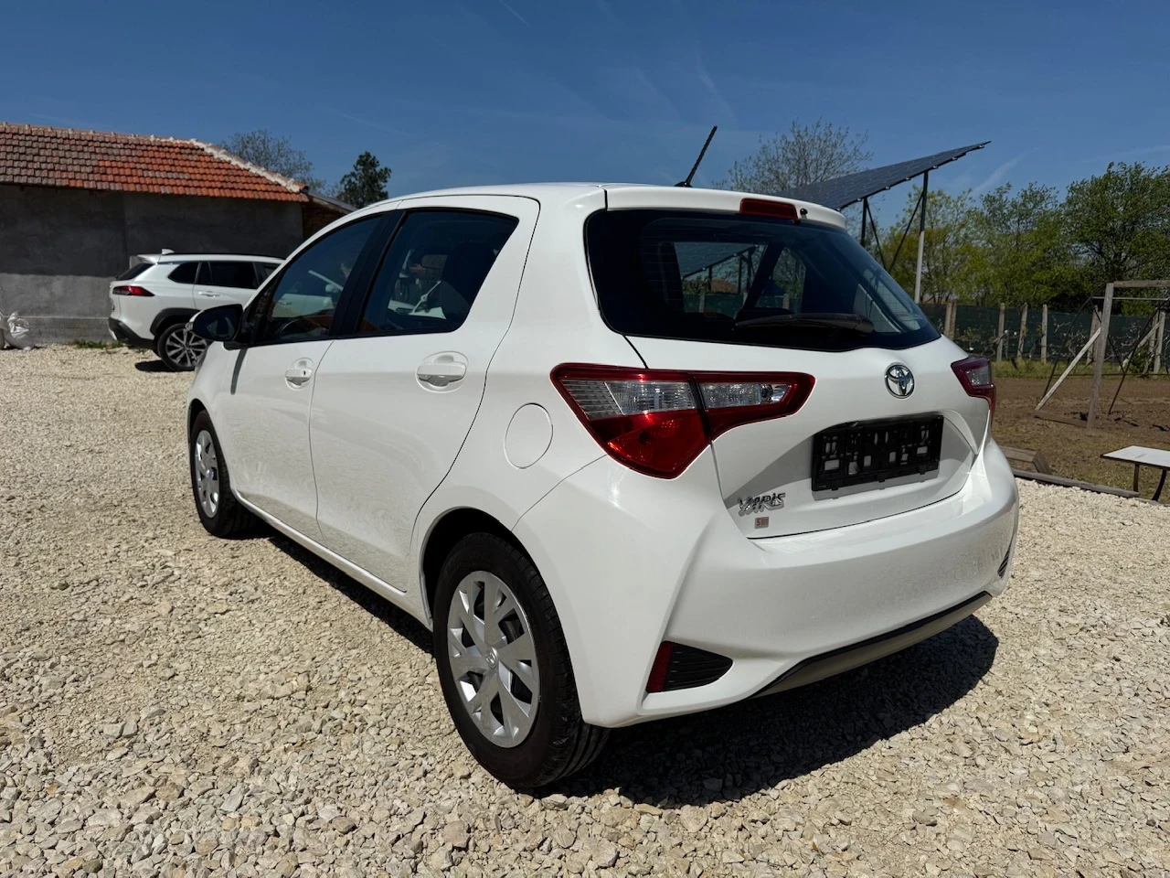 Toyota Yaris 1.5i Facelift/Мултимедия, снимка 3 - Автомобили и джипове - 54314059