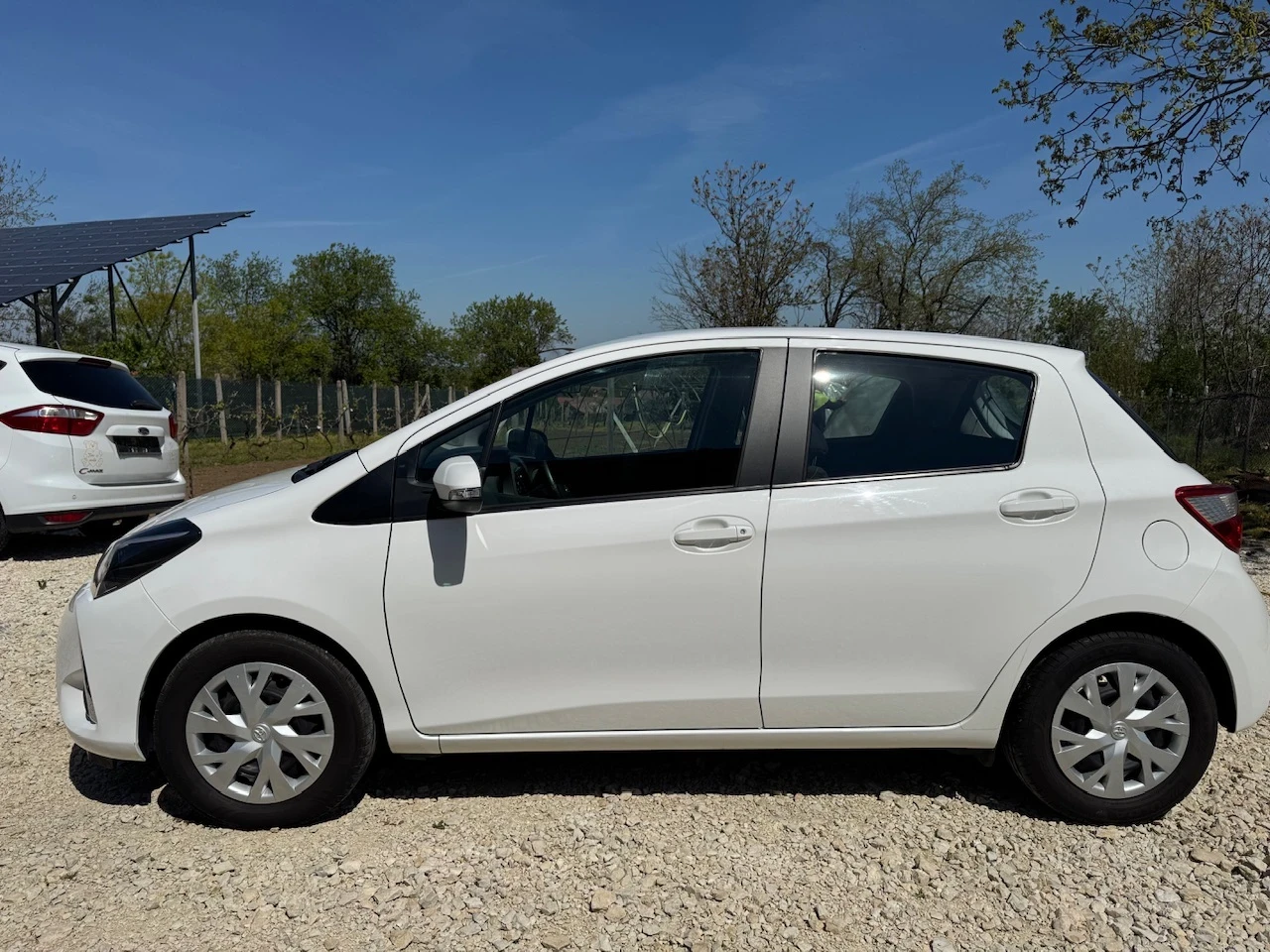 Toyota Yaris 1.5i Facelift/Мултимедия, снимка 2 - Автомобили и джипове - 54314059