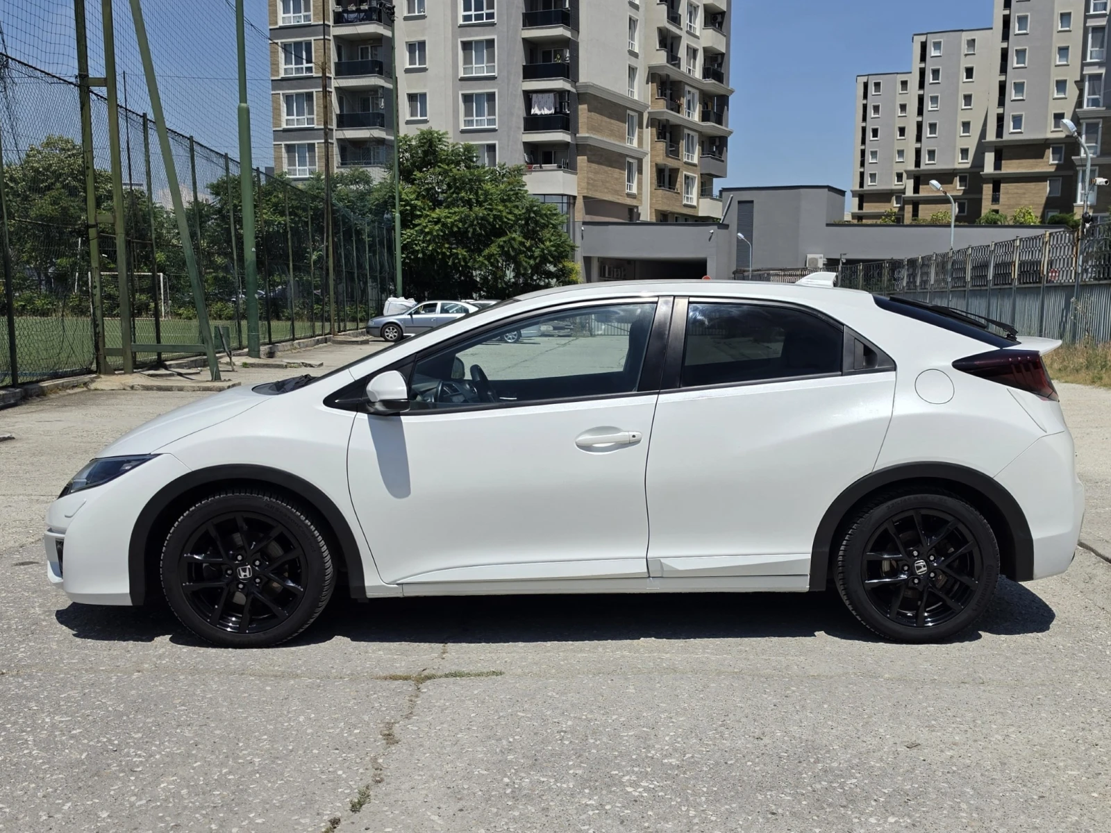Honda Civic 1.8i-VTEC Black Edition, City Break, ЕВРО 6, снимка 8 - Автомобили и джипове - 54862209