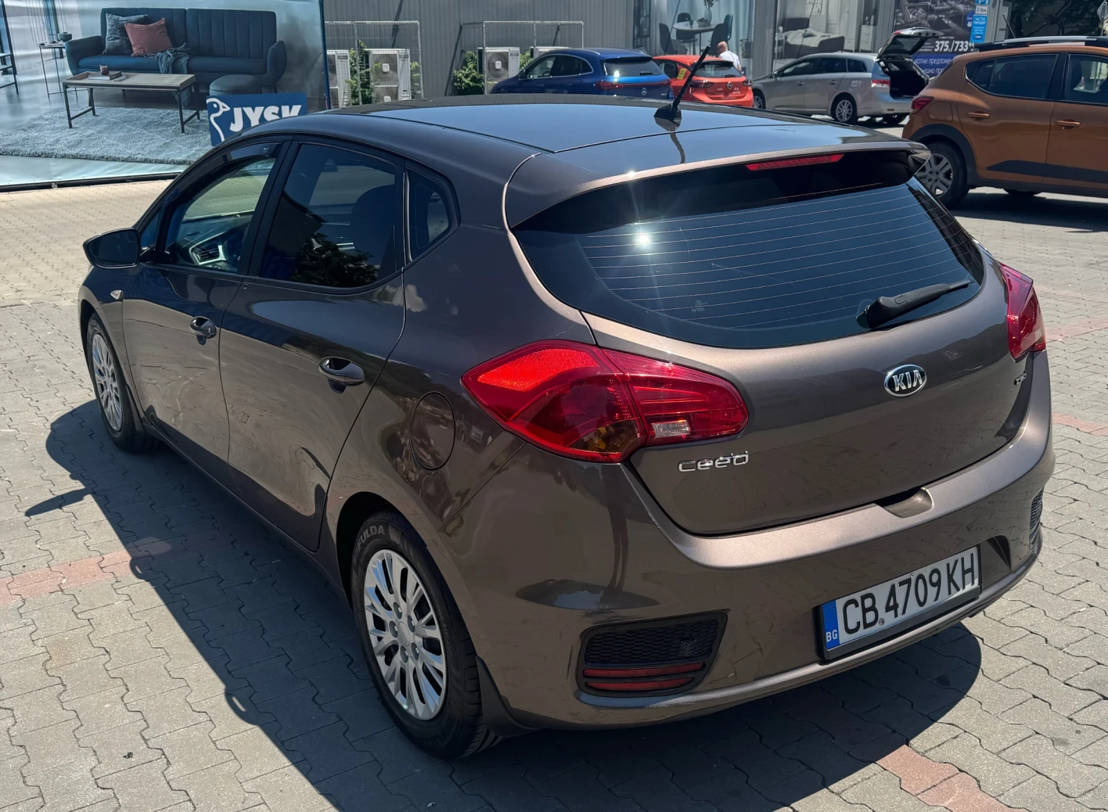 Kia Ceed 1.4crdi, 98хил.км, снимка 6 - Автомобили и джипове - 54987302