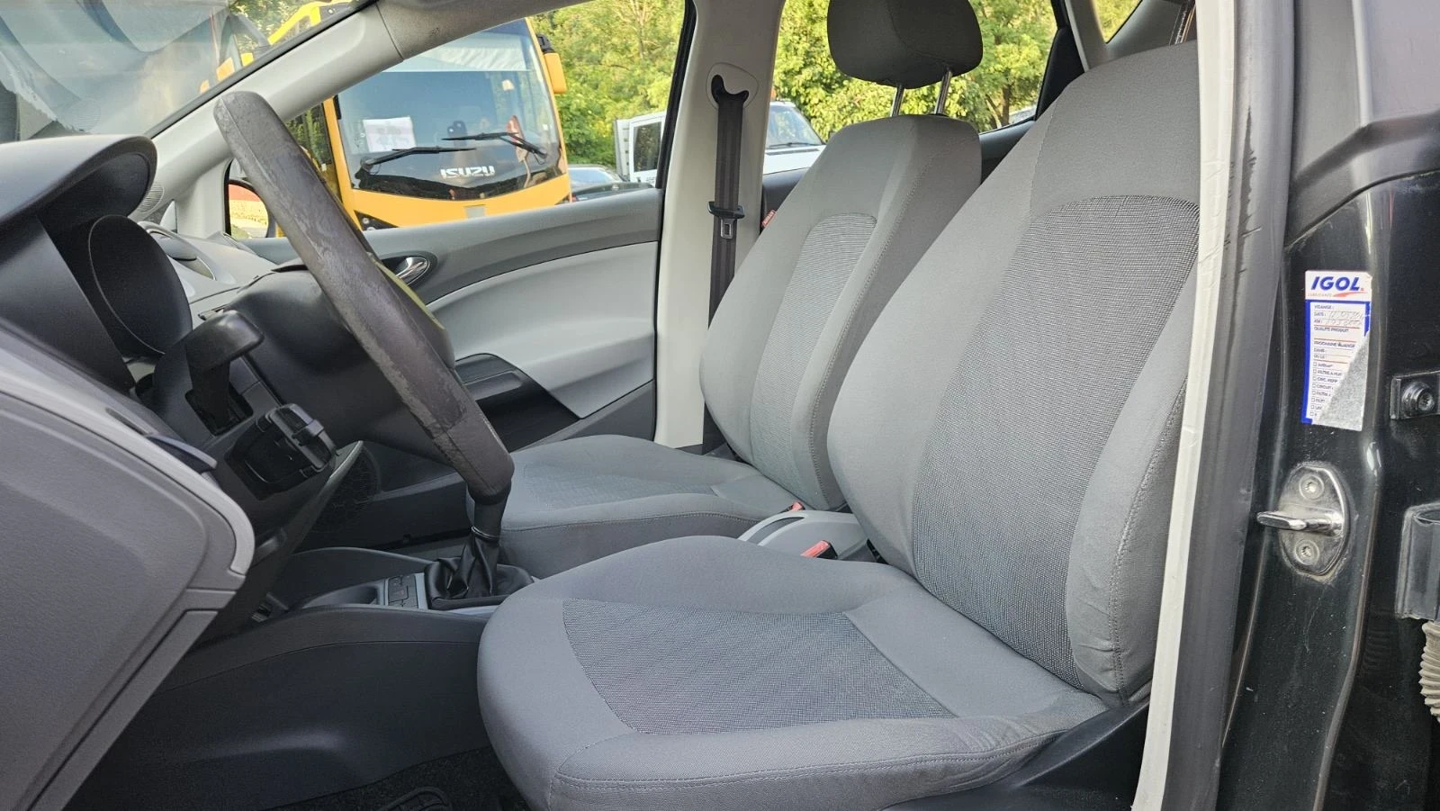 Seat Ibiza, снимка 14 - Автомобили и джипове - 55182944