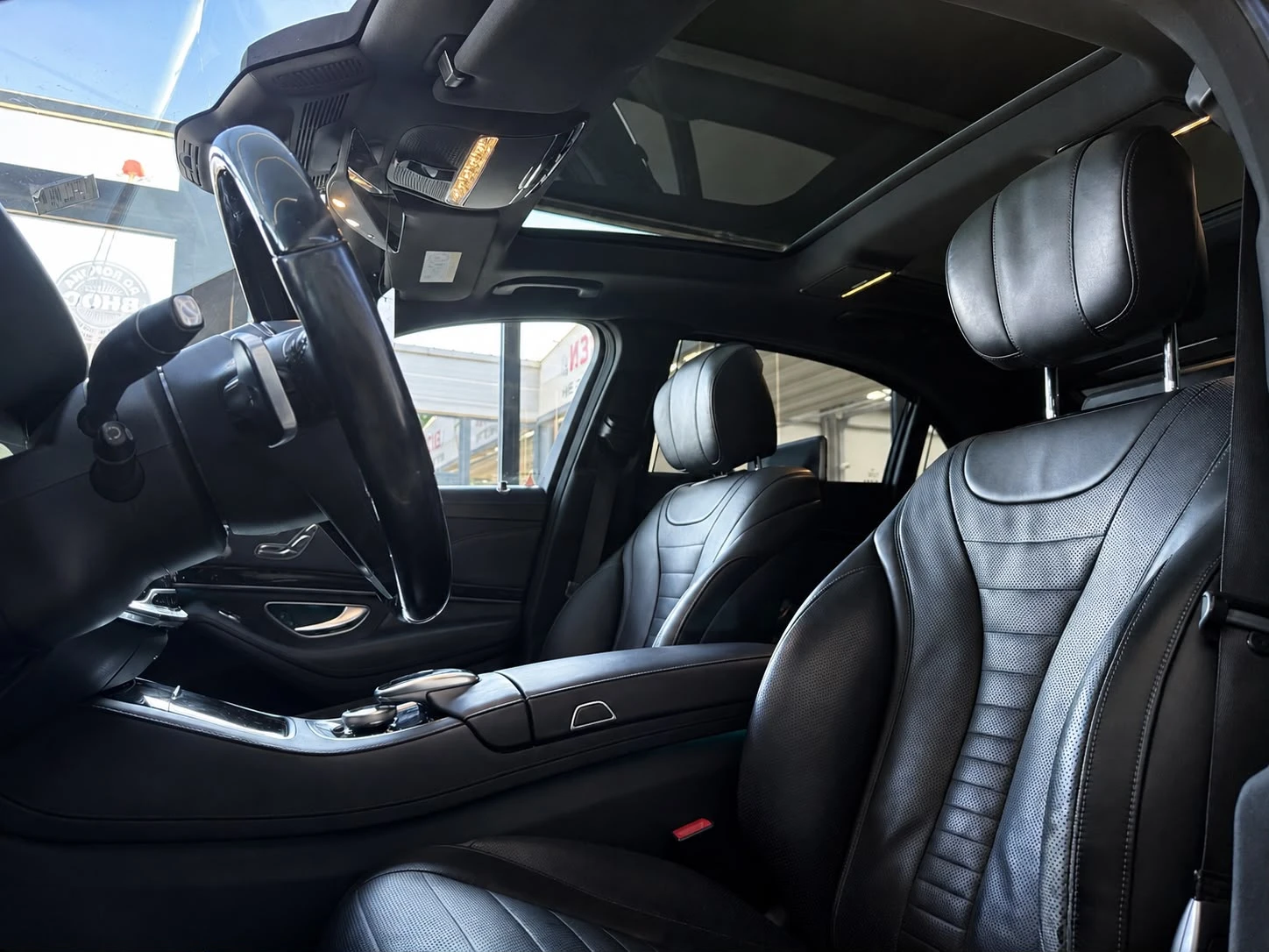Mercedes-Benz S 350 L* AMG* 4M* Burmester* TV* Pano* Full* ЛИЗИНГ, снимка 8 - Автомобили и джипове - 55543645