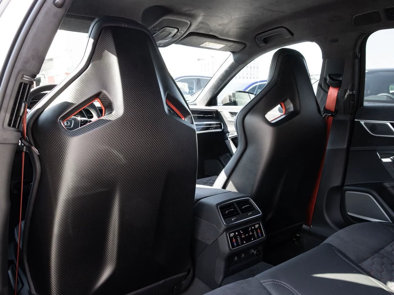 Audi Rs6 GT* EDITION* HEAD-UP* B&O-3D* 360CAM* 456/660, снимка 17 - Автомобили и джипове - 55748512