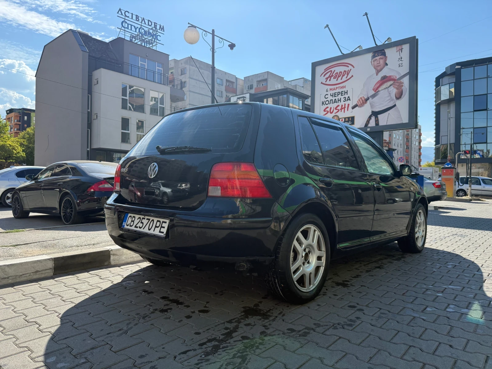 VW Golf 1.6 С ГАЗ, снимка 2 - Автомобили и джипове - 56131815