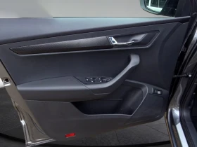 Skoda Karoq 2.0/150HP/SPORT/4X4/PANO/360/AMBI/DIGITAL/ACC/246z | Mobile.bg � ����� ������ 15