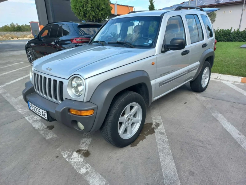 Jeep Cherokee, снимка 1 - Автомобили и джипове - 48695335