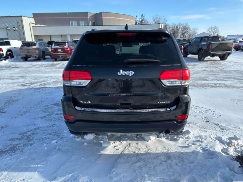 Jeep Grand cherokee * Laredo * CARFAX * БЕЗ ПЪРВОНАЧАЛНА ВНОСКА, снимка 4 - Автомобили и джипове - 53193450