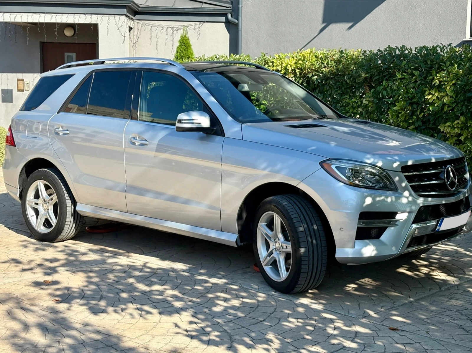 Mercedes-Benz ML 350 Bluetec AMG LINE Панорама - изображение 8