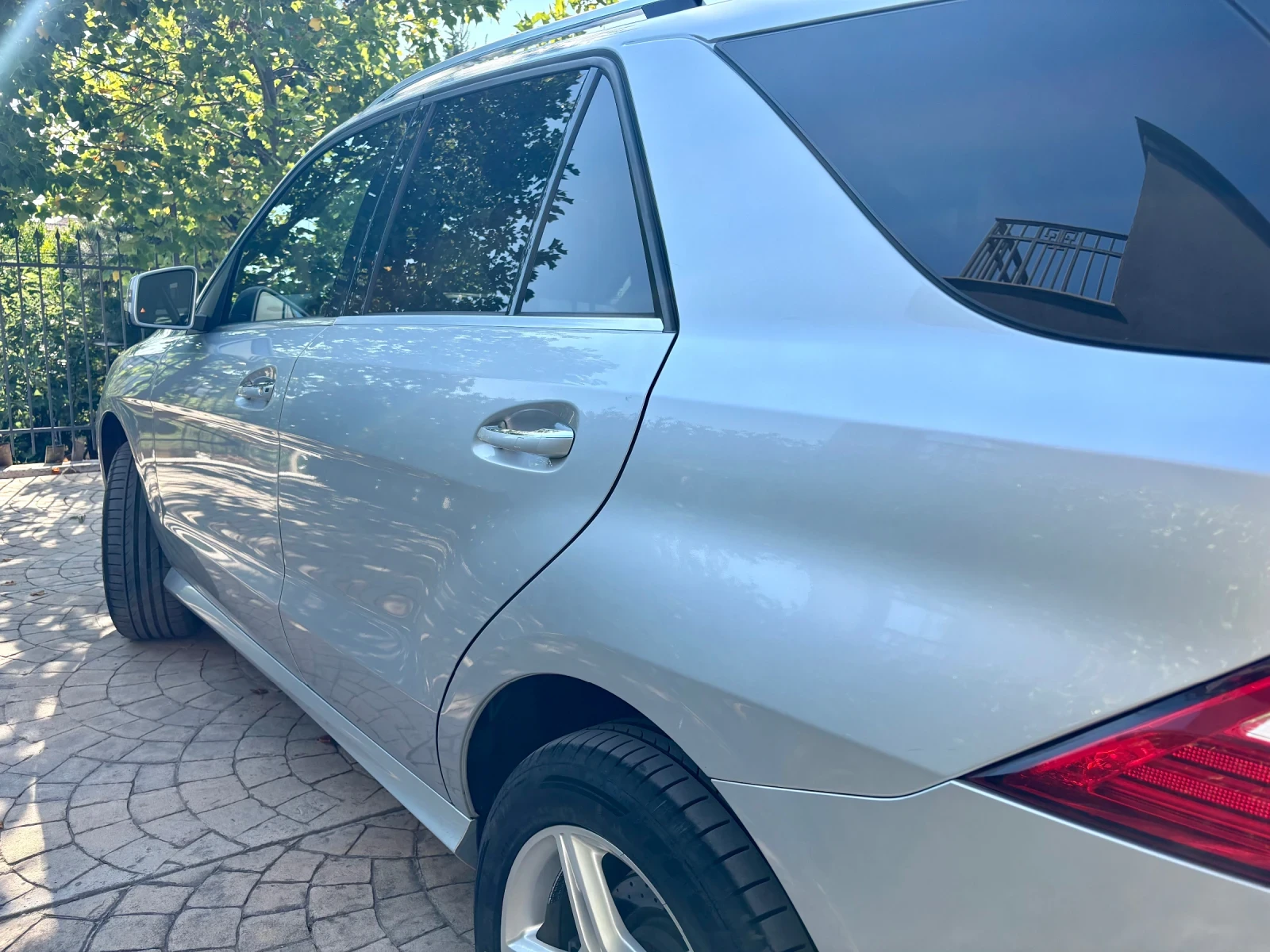Mercedes-Benz ML 350 Bluetec AMG LINE Панорама - изображение 7