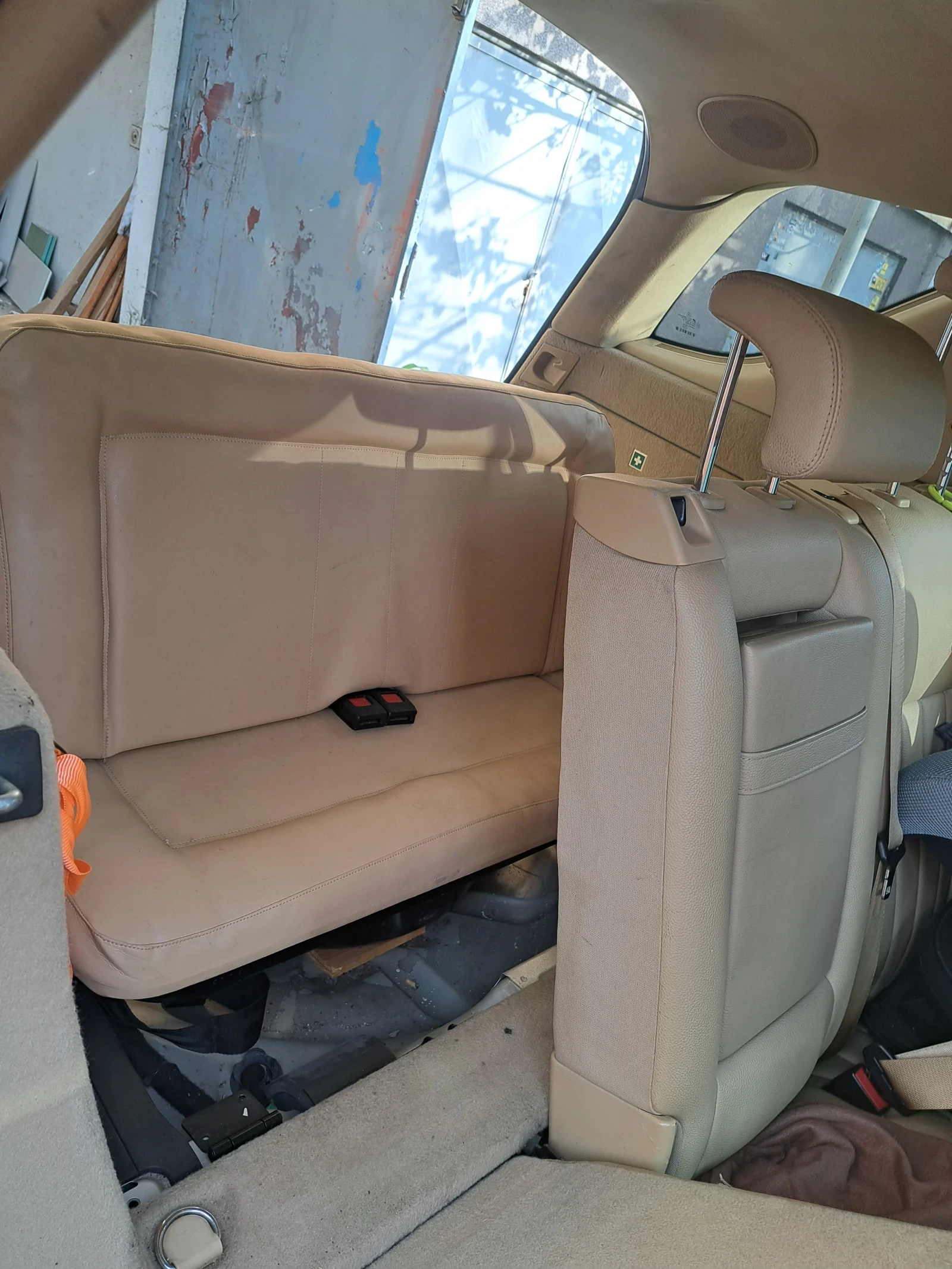 Mercedes-Benz ML 350 3.5 Gaz-benz 7 mesten, снимка 11 - Автомобили и джипове - 54361447