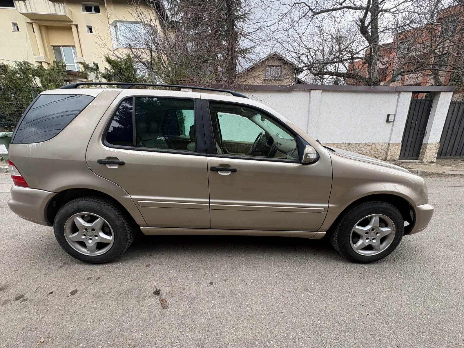 Mercedes-Benz ML 270 2.7CDI, снимка 4 - Автомобили и джипове - 53680838