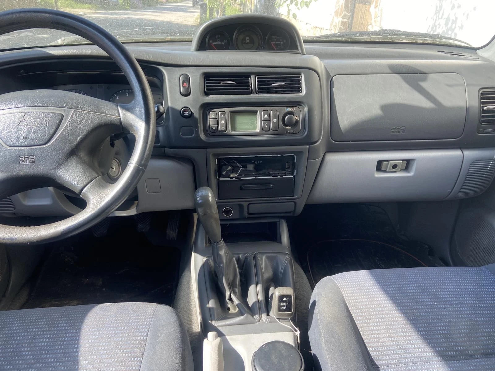 Mitsubishi Pajero sport, снимка 7 - Автомобили и джипове - 54826409