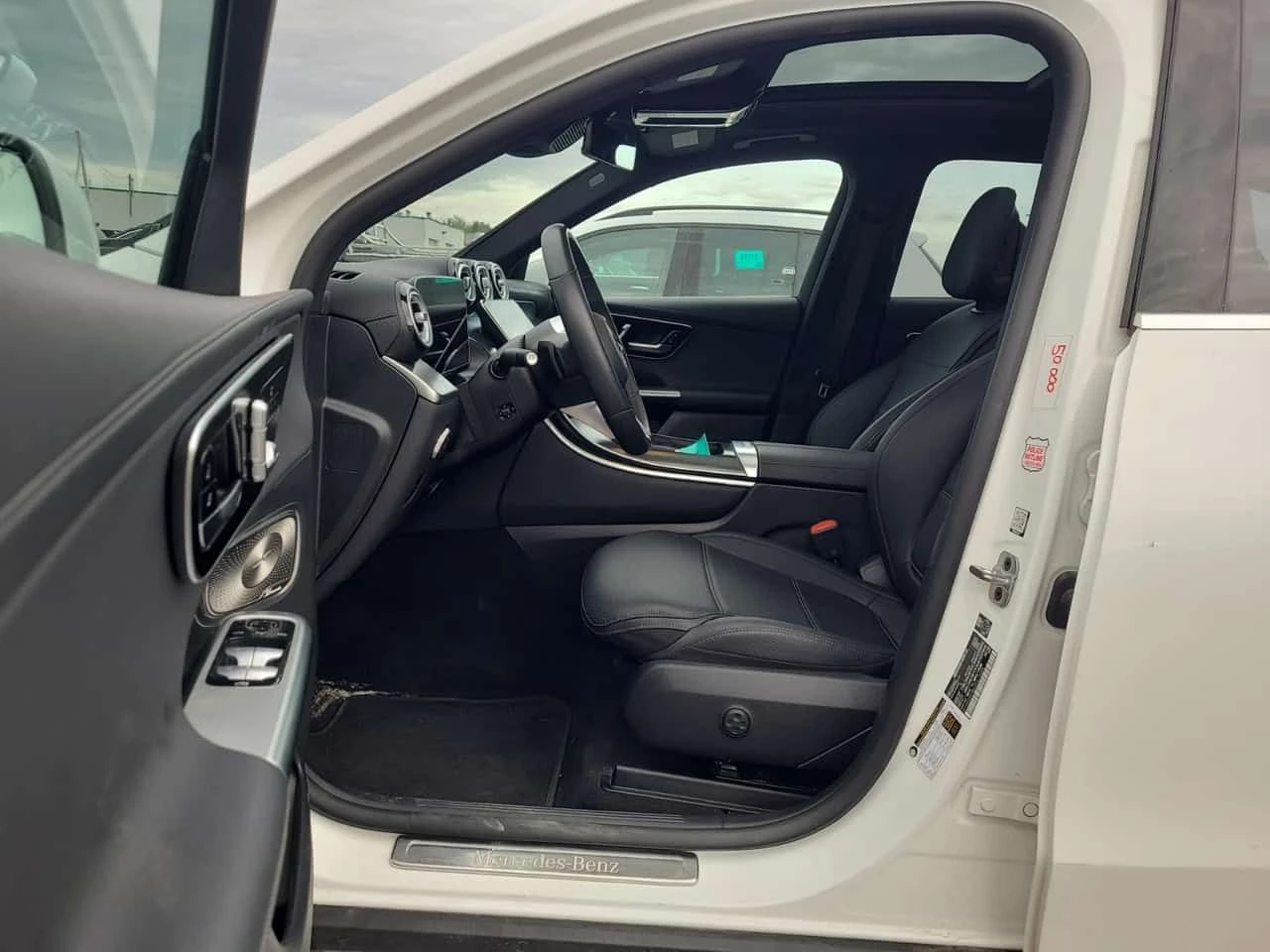 Mercedes-Benz GLC 300  * CARFAX * ��� ������������ ������ | Mobile.bg � ����������� 2