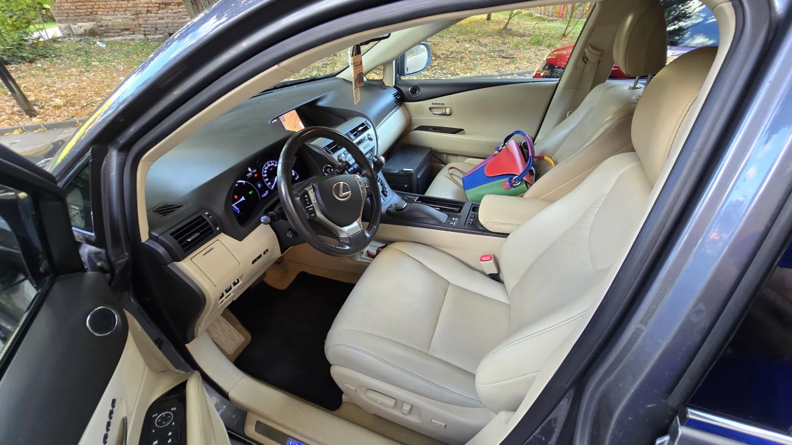 Lexus RX 450h Facelift, снимка 12 - Автомобили и джипове - 56259331