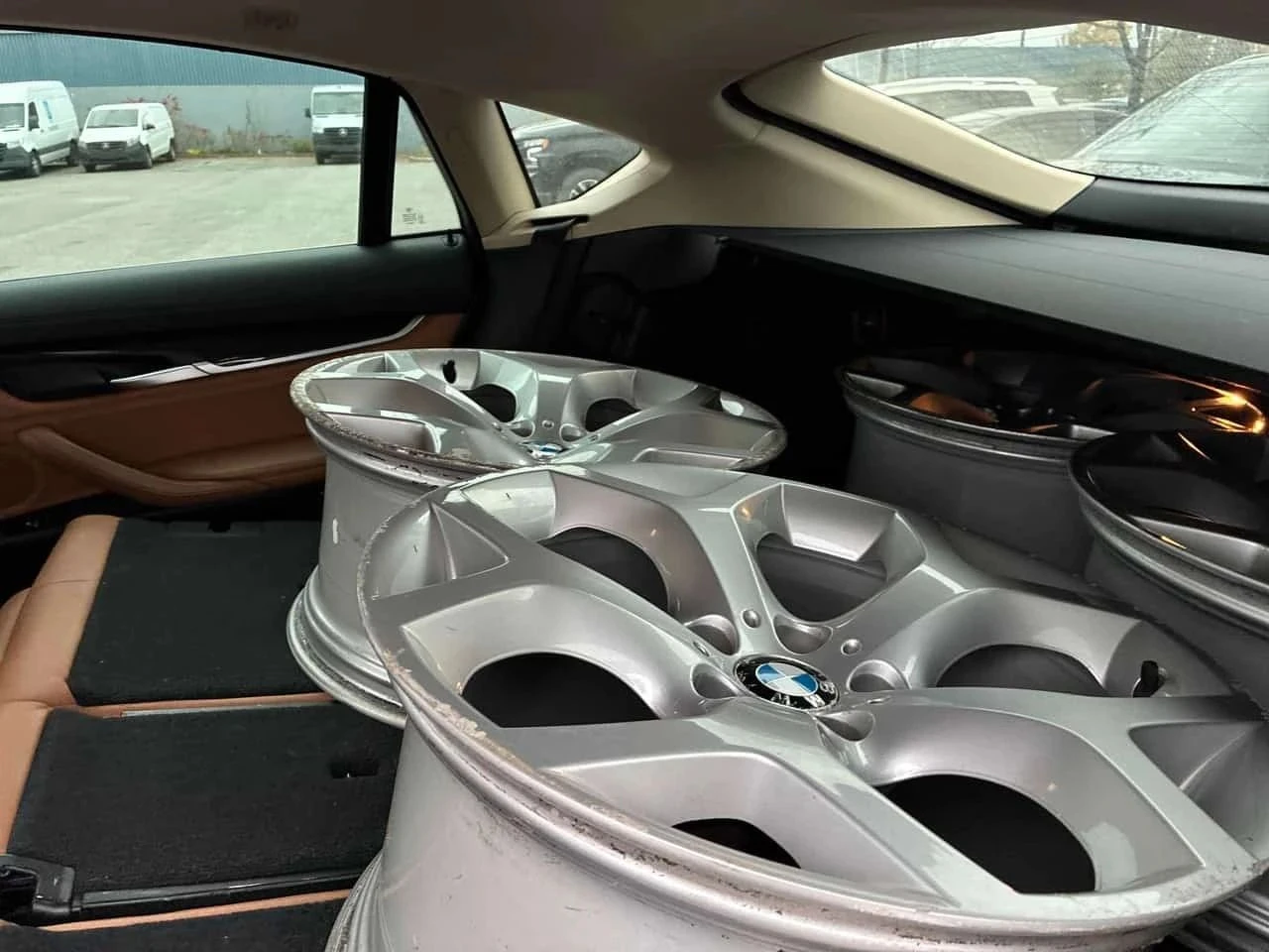 BMW X6, снимка 16 - Автомобили и джипове - 56732286