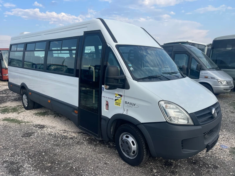 Iveco 50с18 23места клима2х, снимка 1 - Бусове и автобуси - 46970951