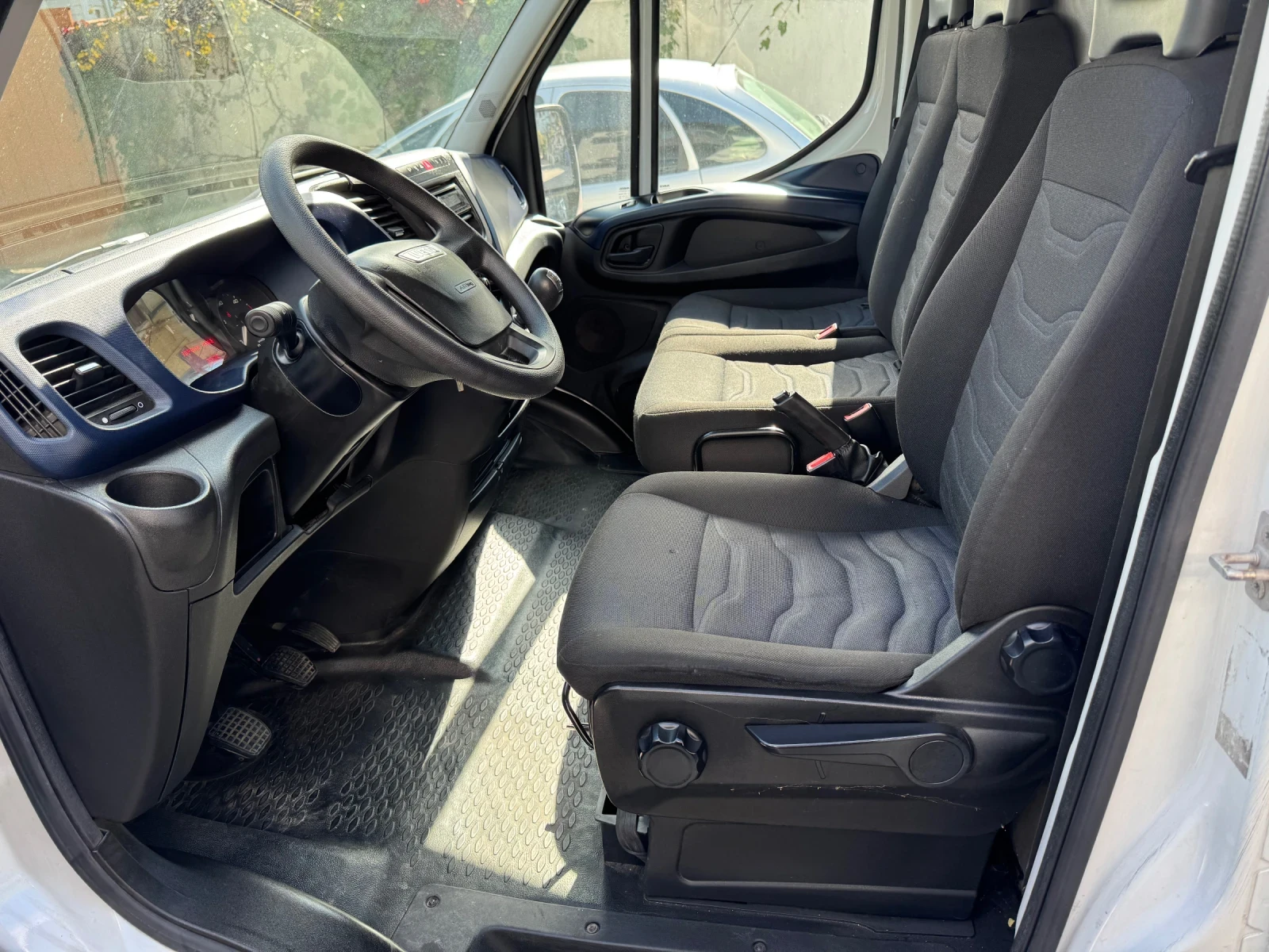 Iveco Daily 3.0i CNG 136kc* KLIMA* 160700km* LEASING* ДДС*  - изображение 6