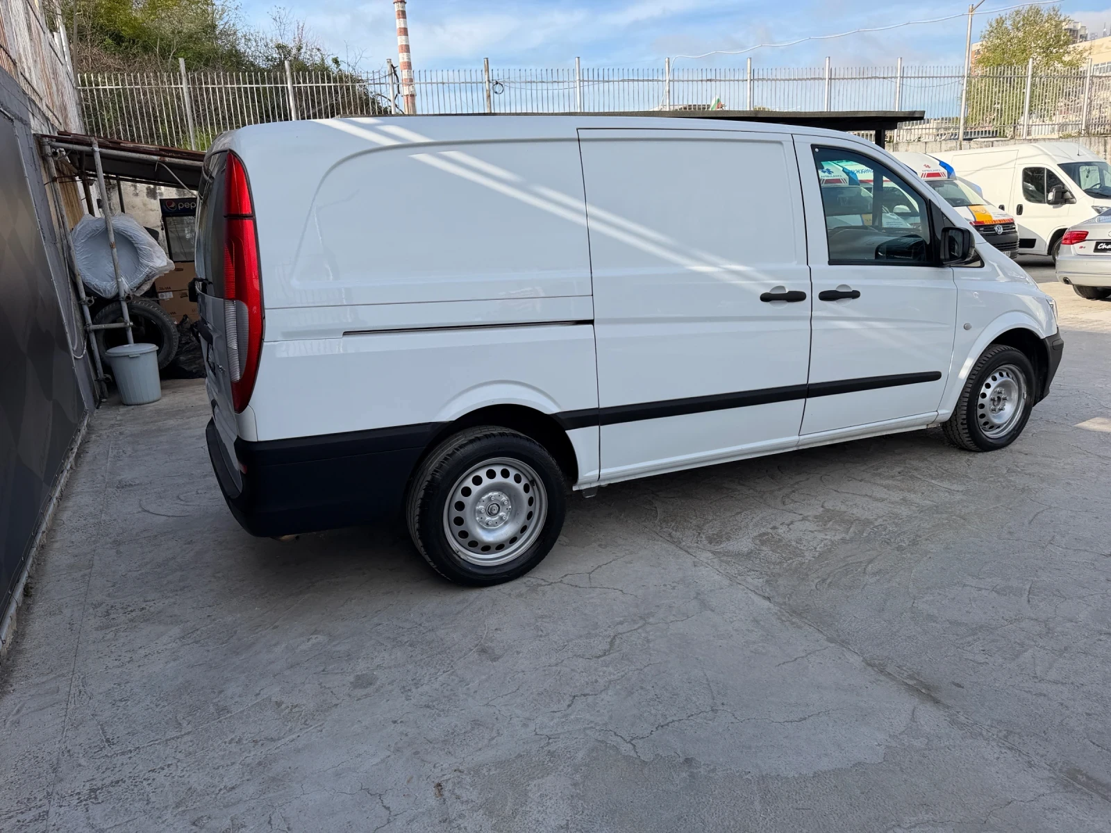Mercedes-Benz Vito, снимка 9 - Бусове и автобуси - 54477625