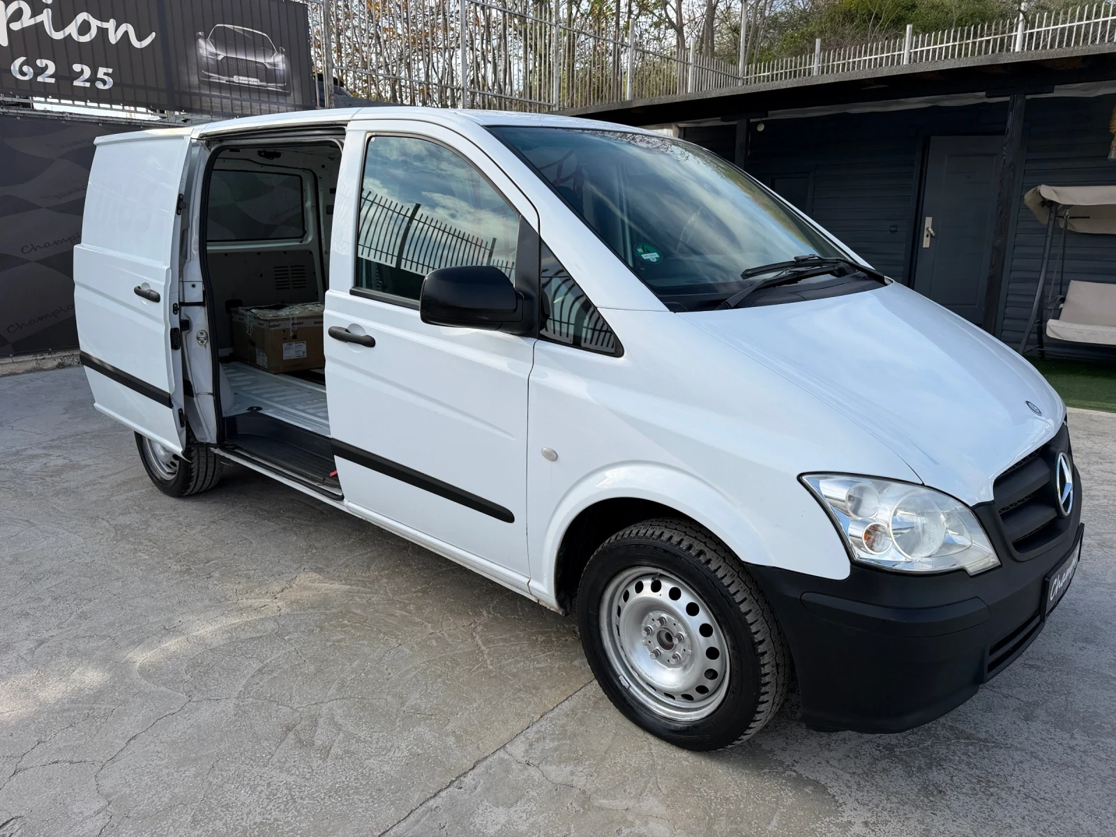 Mercedes-Benz Vito, снимка 10 - Бусове и автобуси - 54477625