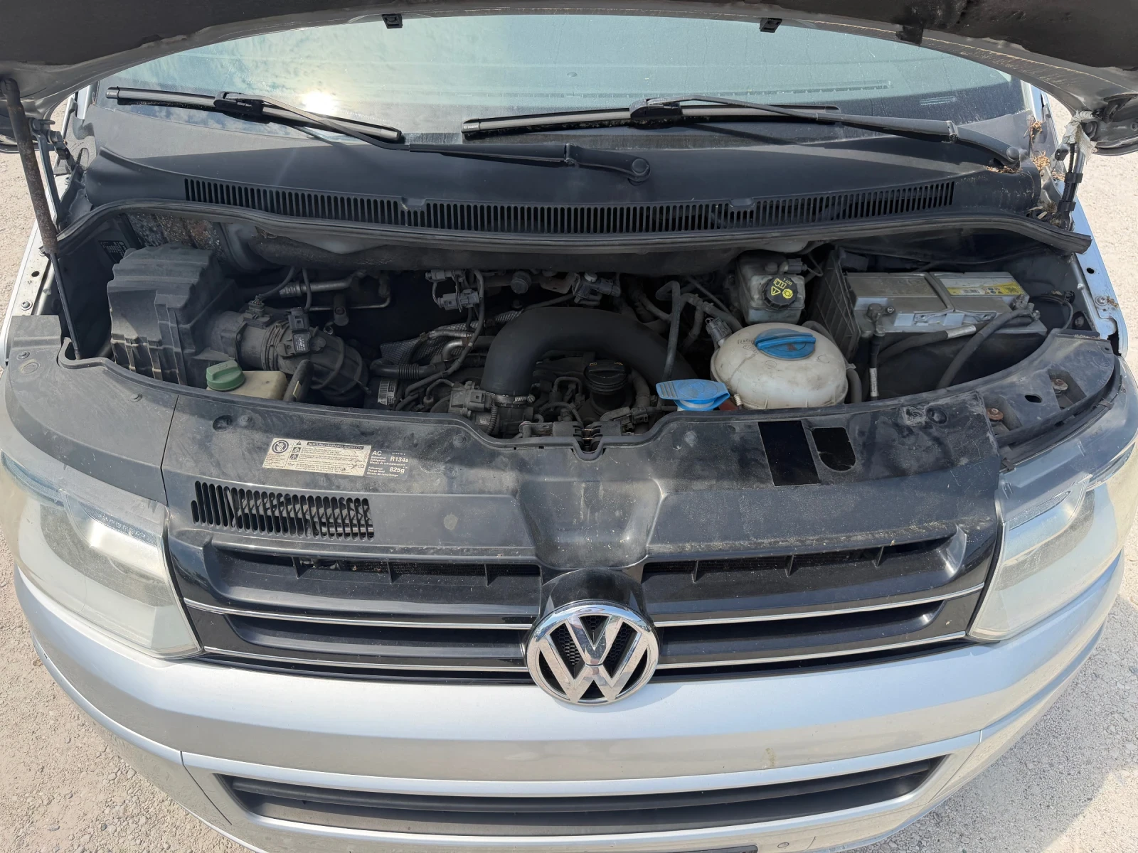 VW Caravelle 2.0/140кс MAXI EVRO5B 9места Климатроник, снимка 14 - Бусове и автобуси - 54996169