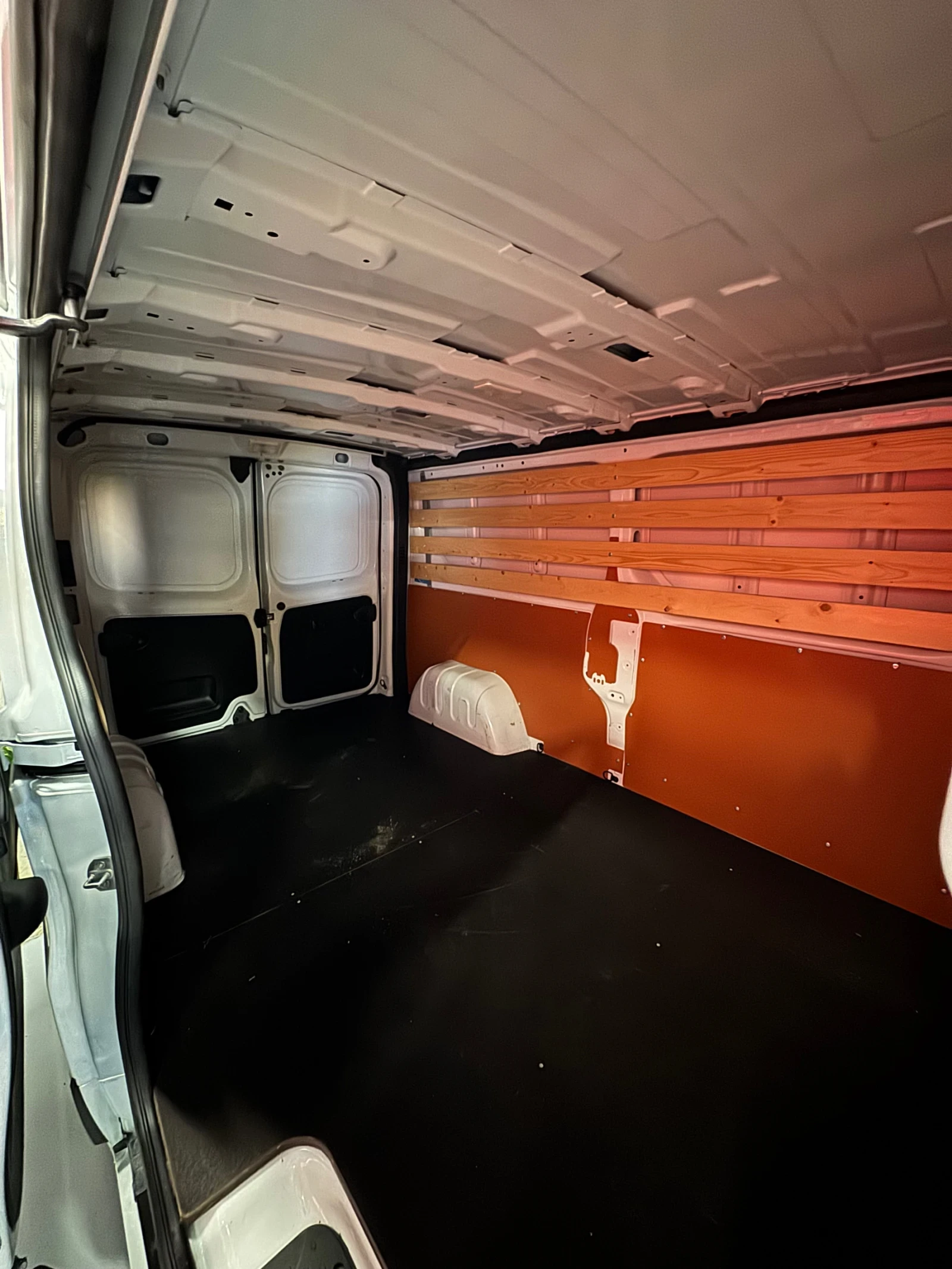 Renault Trafic, снимка 4 - Бусове и автобуси - 55426209
