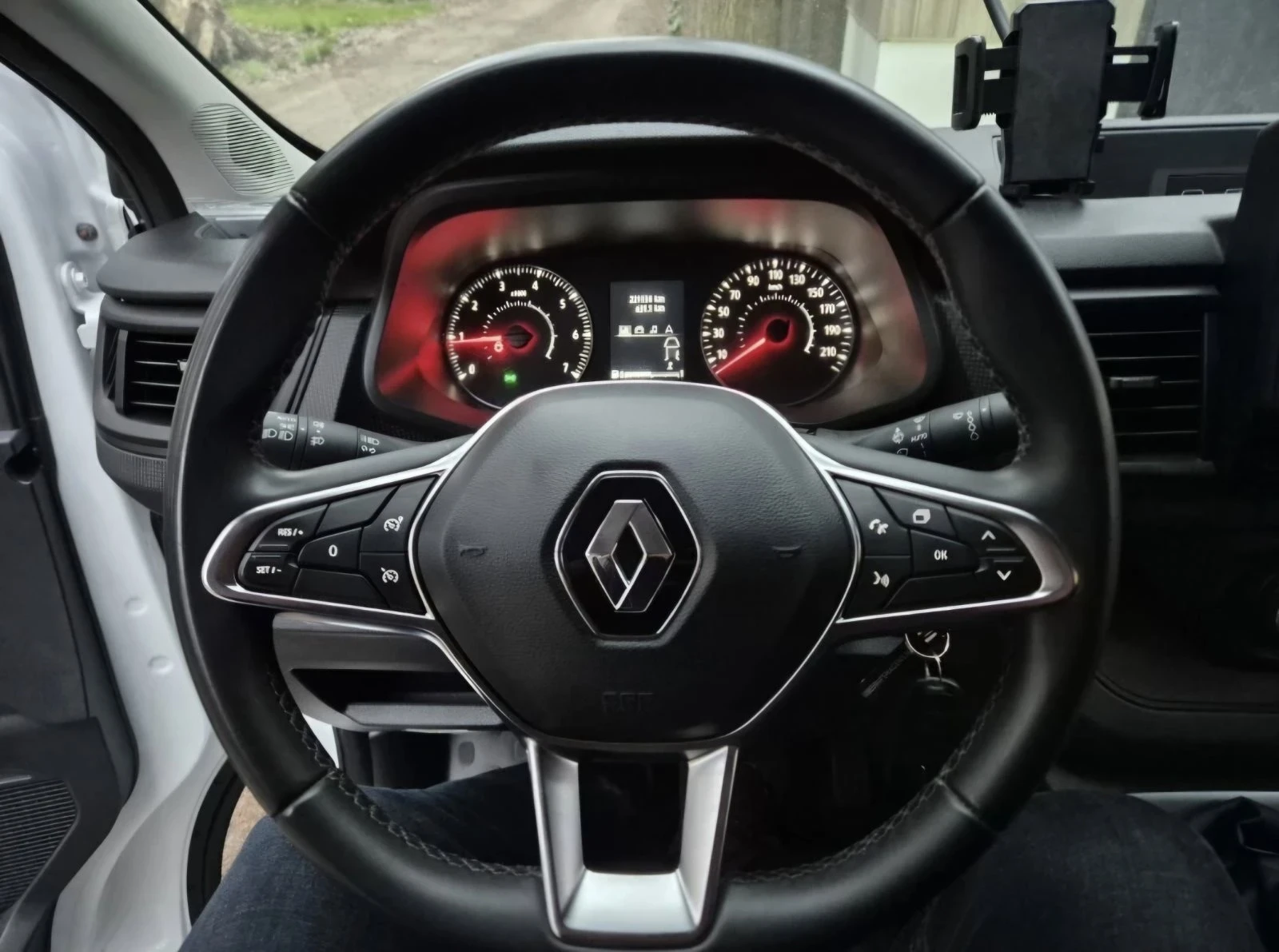 Renault Trafic, снимка 10 - Бусове и автобуси - 55566411