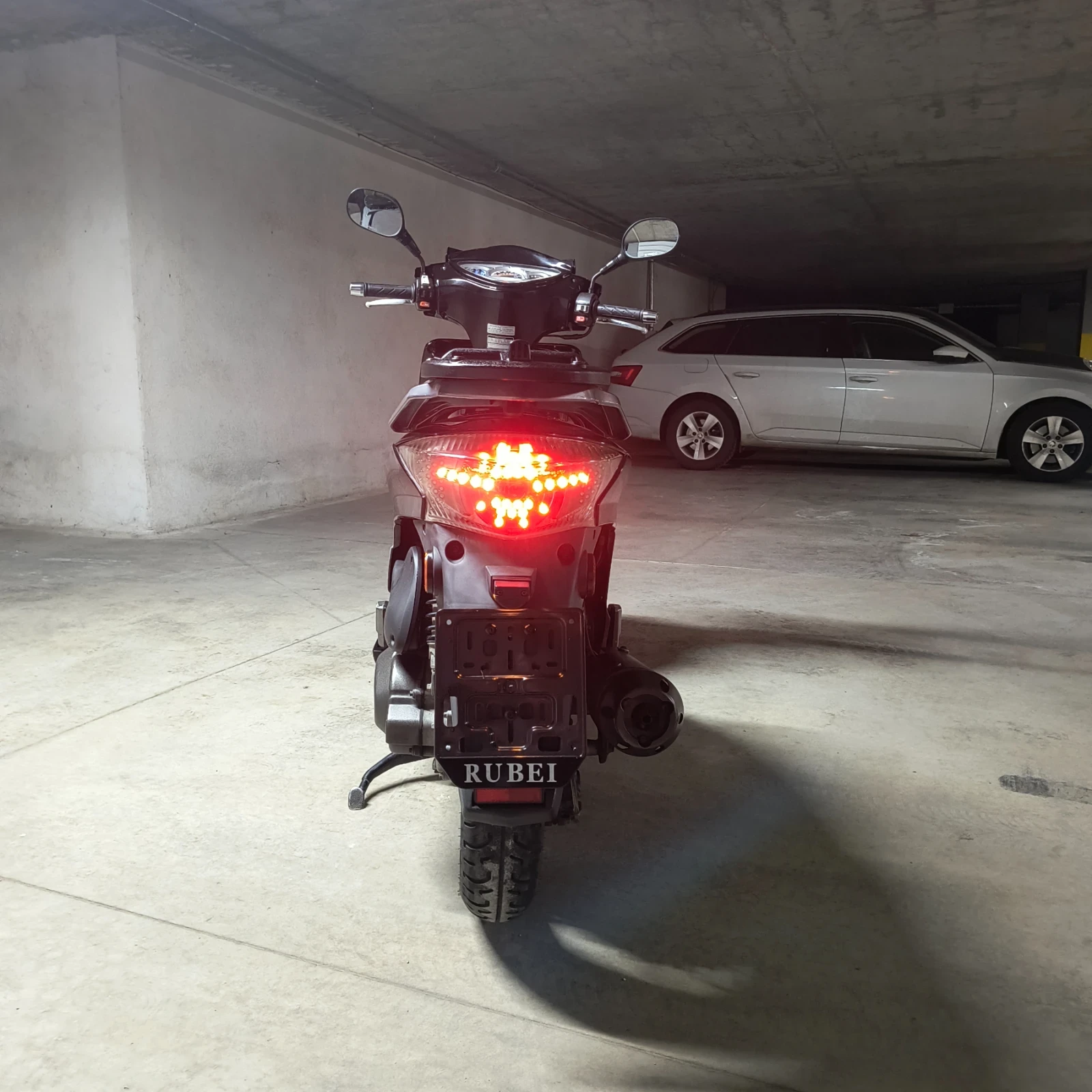 Kymco People S200i - изображение 10