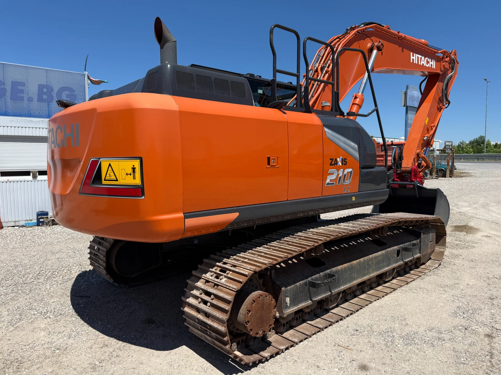 Багер Hitachi ZX 210 LC-7, снимка 10 - Индустриална техника - 54668032