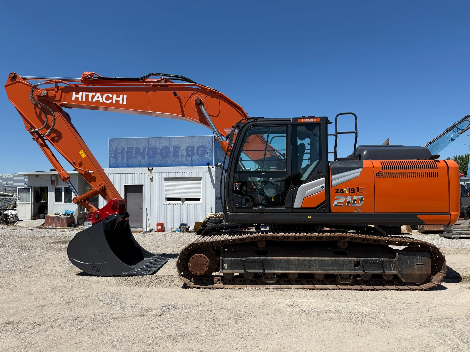 Багер Hitachi ZX 210 LC-7