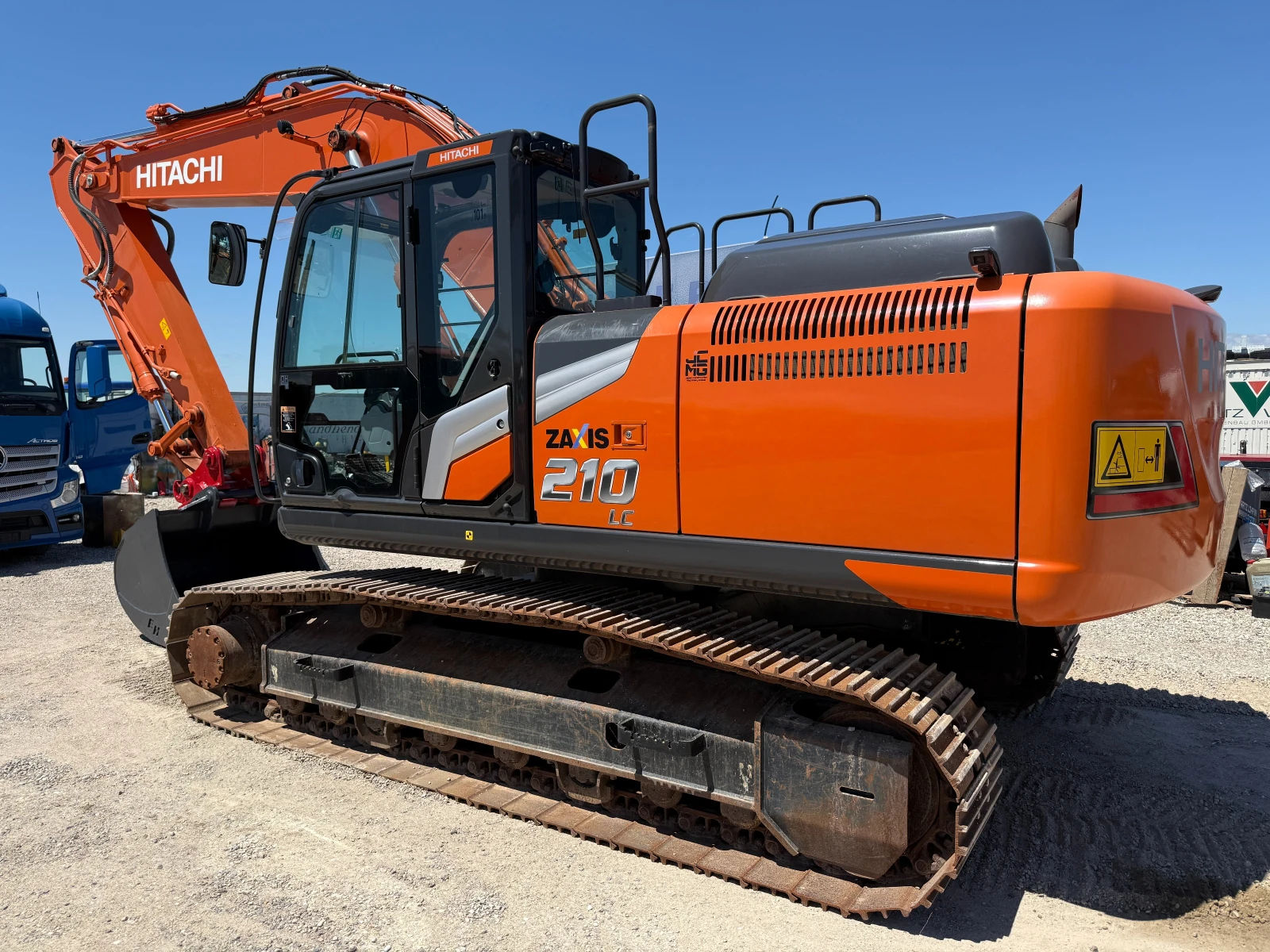 Багер Hitachi ZX 210 LC-7, снимка 7 - Индустриална техника - 54668032