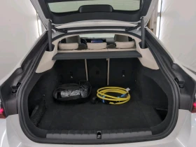BMW i4 eDrive40  Leather LED Navi 94% SoH, снимка 12