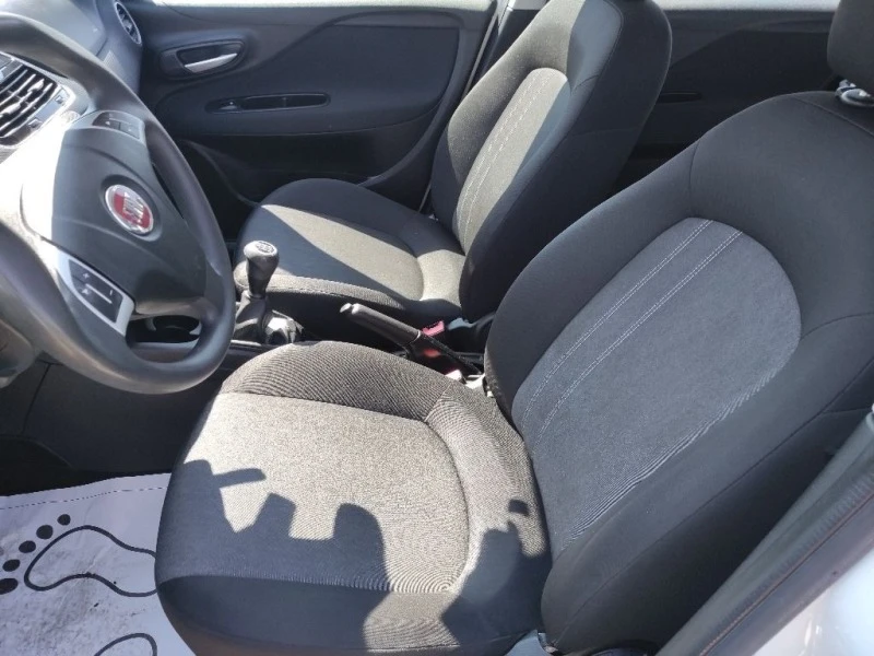 Fiat Punto 1.3 дизел 75 к. Multi jet , снимка 12 - Автомобили и джипове - 52622309