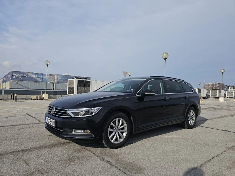 VW Passat, снимка 1 - Автомобили и джипове - 47321575