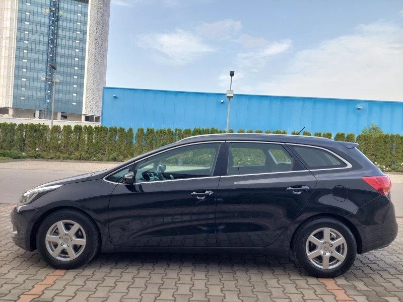 Kia Ceed 1.6 -135 К.С-ШВЕЙЦАРИЯ, снимка 7 - Автомобили и джипове - 46168134