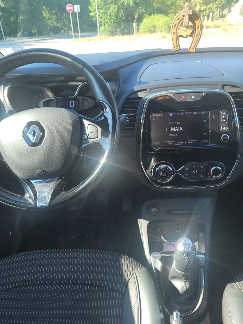 Renault Captur 0.9 ТСе, снимка 11 - Автомобили и джипове - 47596087