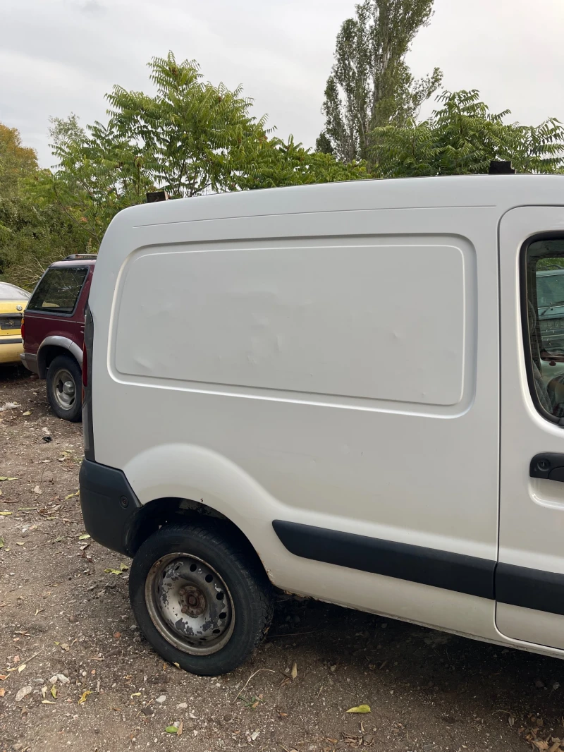 Renault Kangoo 1.9 4x4, снимка 15 - Автомобили и джипове - 47428014