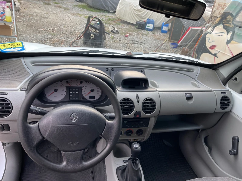 Renault Kangoo 1.9 4x4, снимка 8 - Автомобили и джипове - 47289987