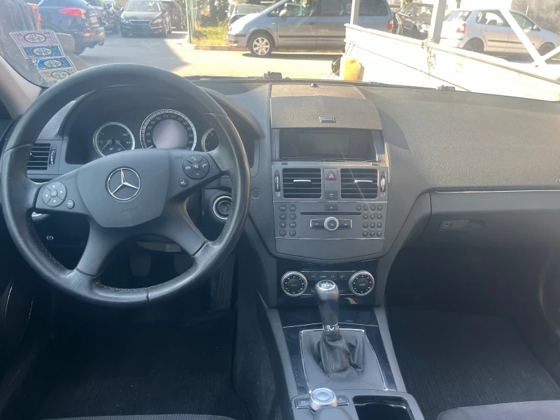 Mercedes-Benz C 220 Нов внос Италия, снимка 3 - Автомобили и джипове - 47327534