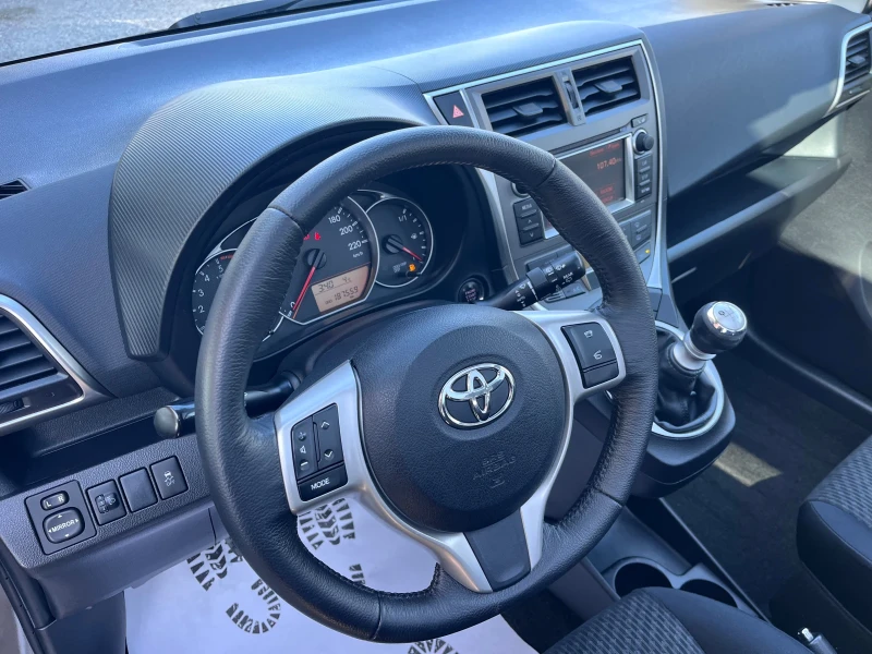 Toyota Verso S 1.4D4d Panorama / Navi / Camera , снимка 12 - Автомобили и джипове - 49229502