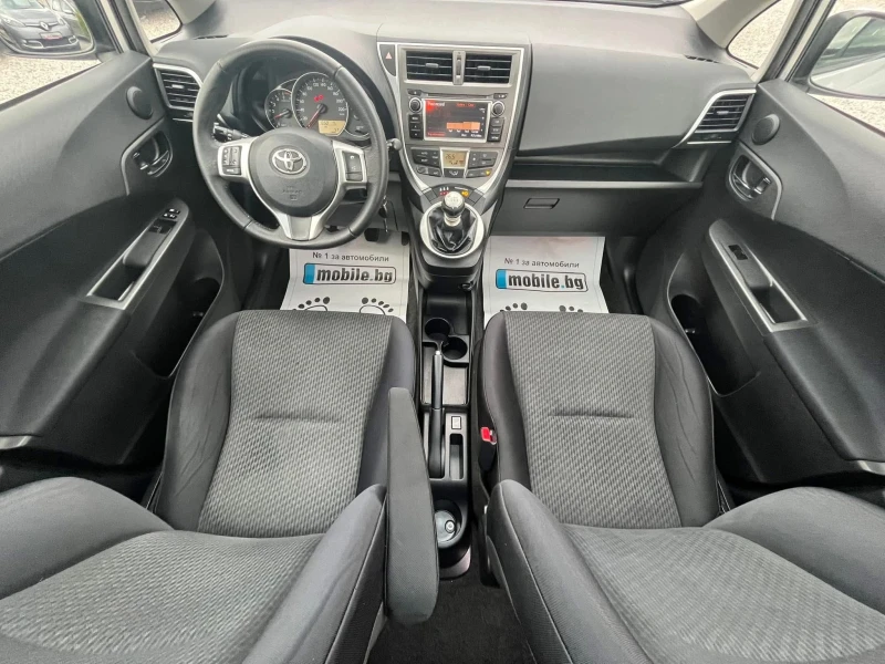 Toyota Verso S 1.4D4d Panorama / Navi / Camera , снимка 13 - Автомобили и джипове - 49229502