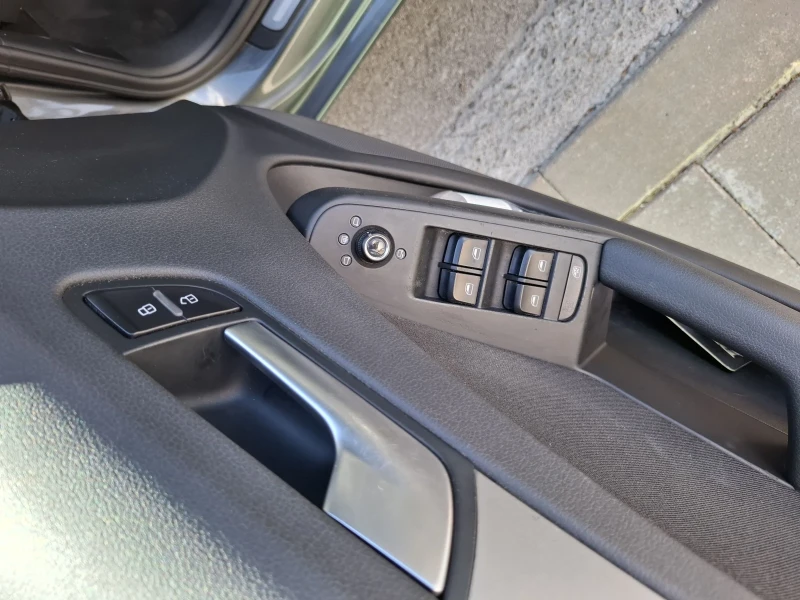 Audi A4, снимка 15 - Автомобили и джипове - 52460661