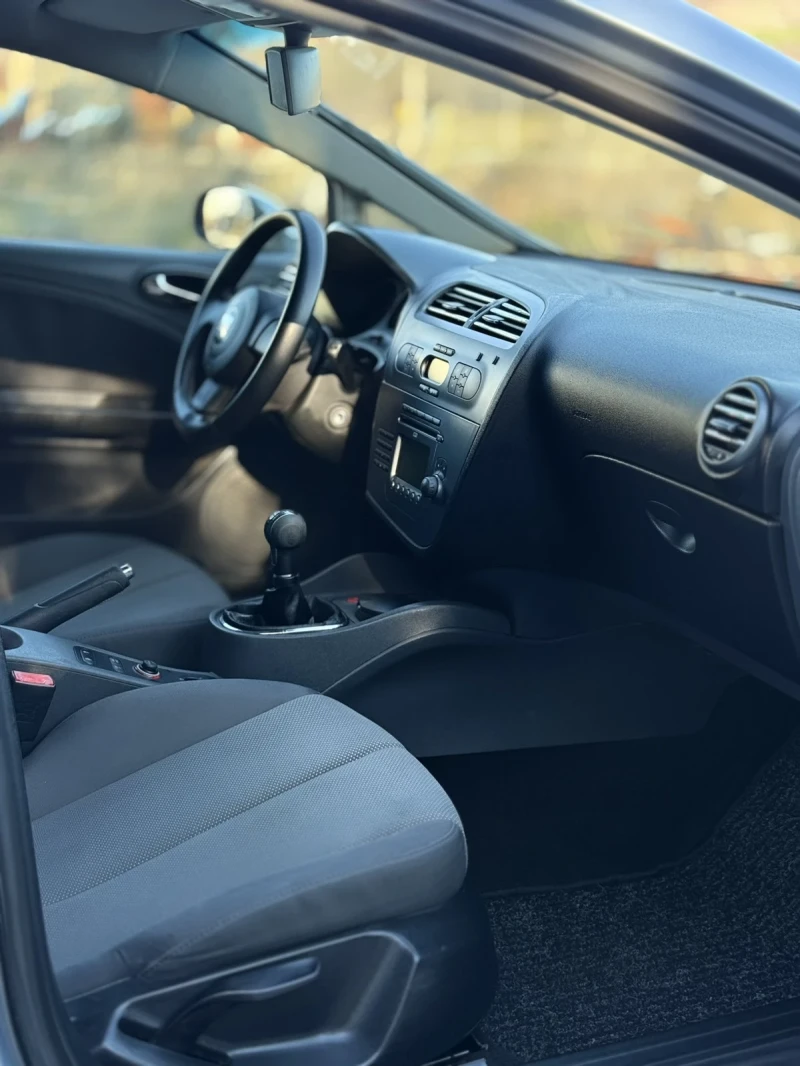 Seat Leon, снимка 10 - Автомобили и джипове - 52792877