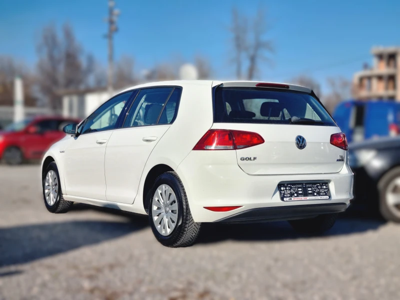 VW Golf BLUEMOTION EURO 6B, снимка 5 - Автомобили и джипове - 52830850