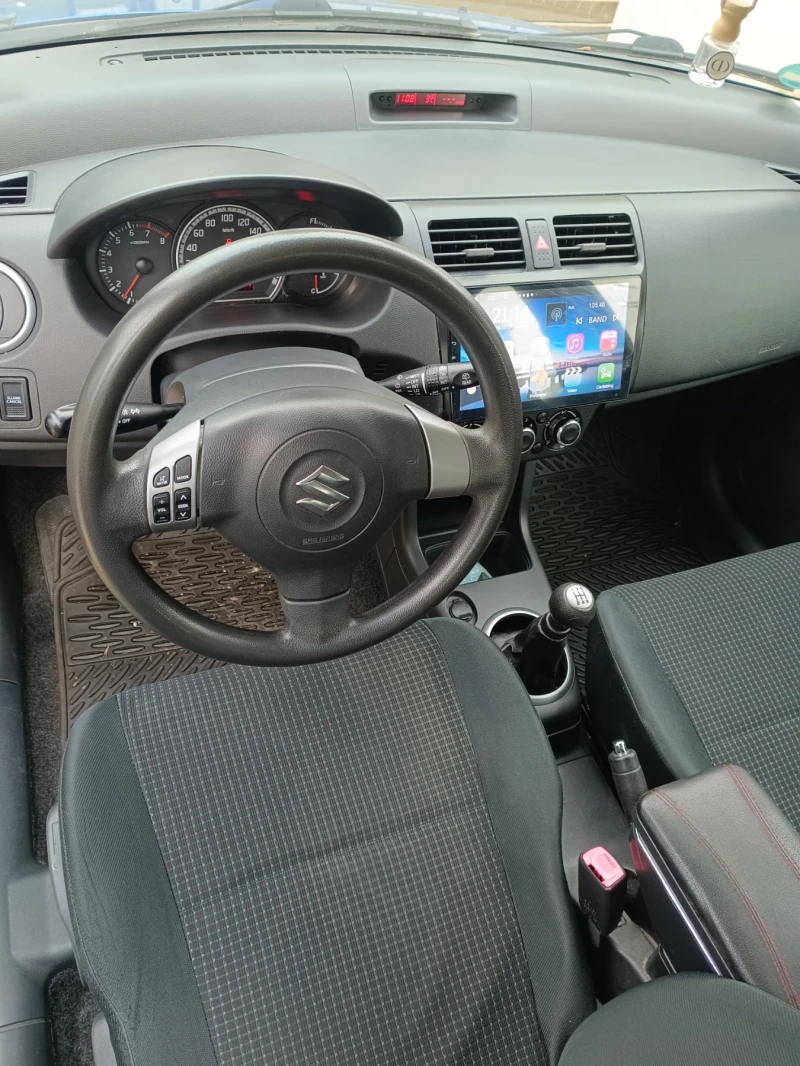 Suzuki Swift, снимка 13 - Автомобили и джипове - 53024050